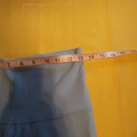 Old Navy Active  Go Dry Light Blue Leggings - Picture 6 of 10